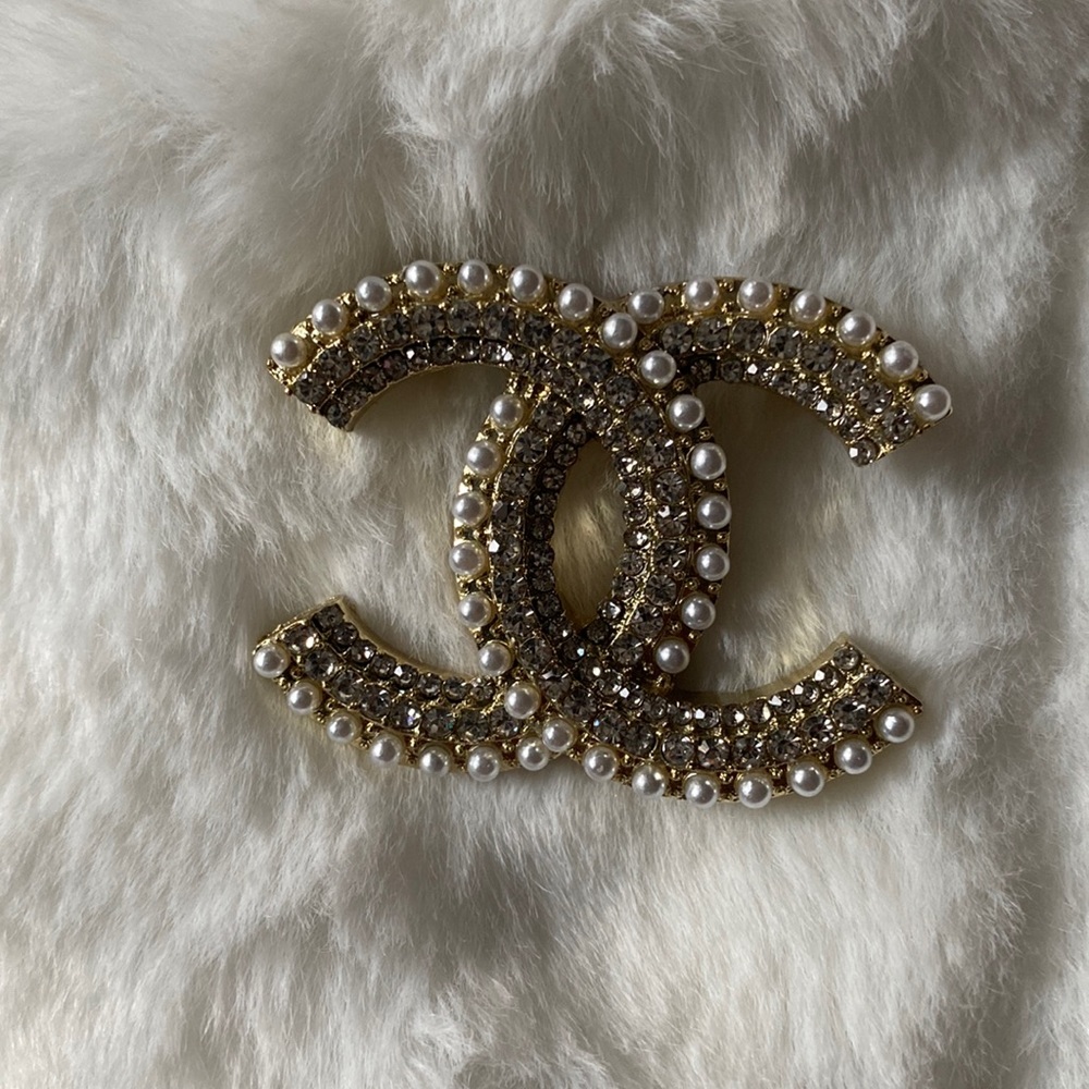 Brooch